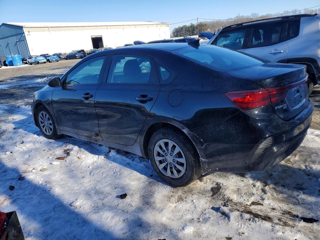 2023 Kia Forte Lx - Фото 2