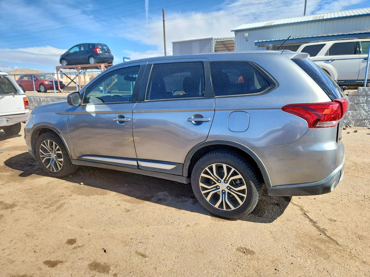 2016 Mitsubishi Outlander Es - Фото 2