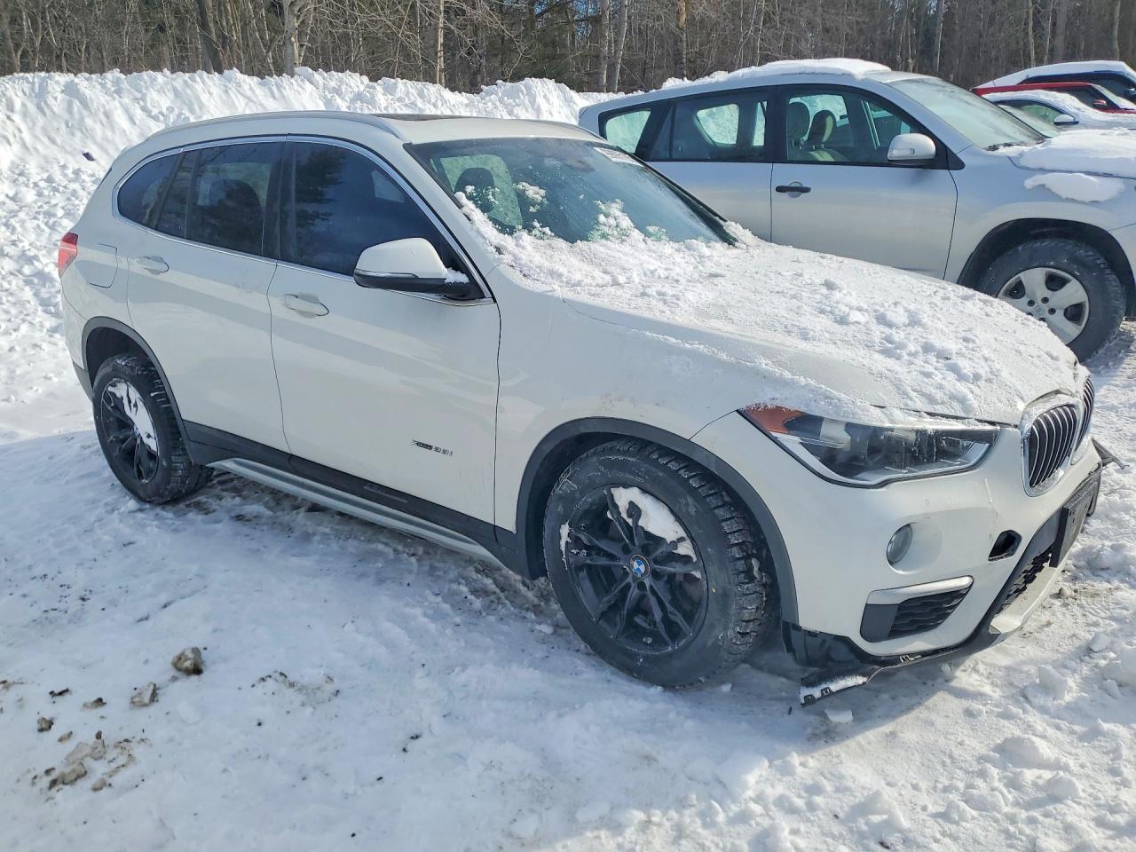 2016 BMW X1 xDrive28I - Фото 4