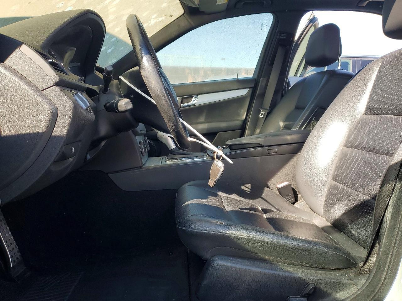 2008 Mercedes-Benz C-Class - Image 7
