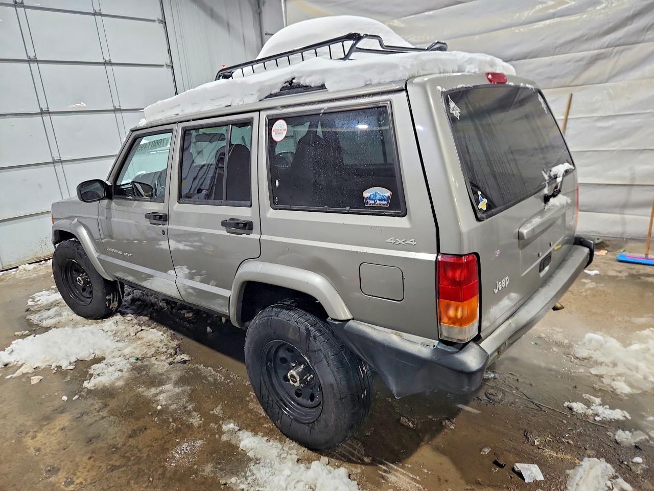 2001 Jeep Cherokee Sport - Фото 2