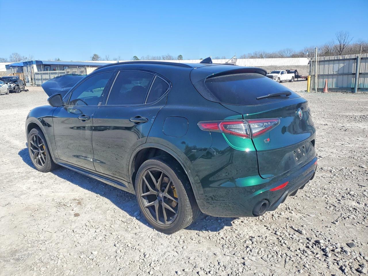 2021 Alfa Romeo Stelvio Ti - Фото 2