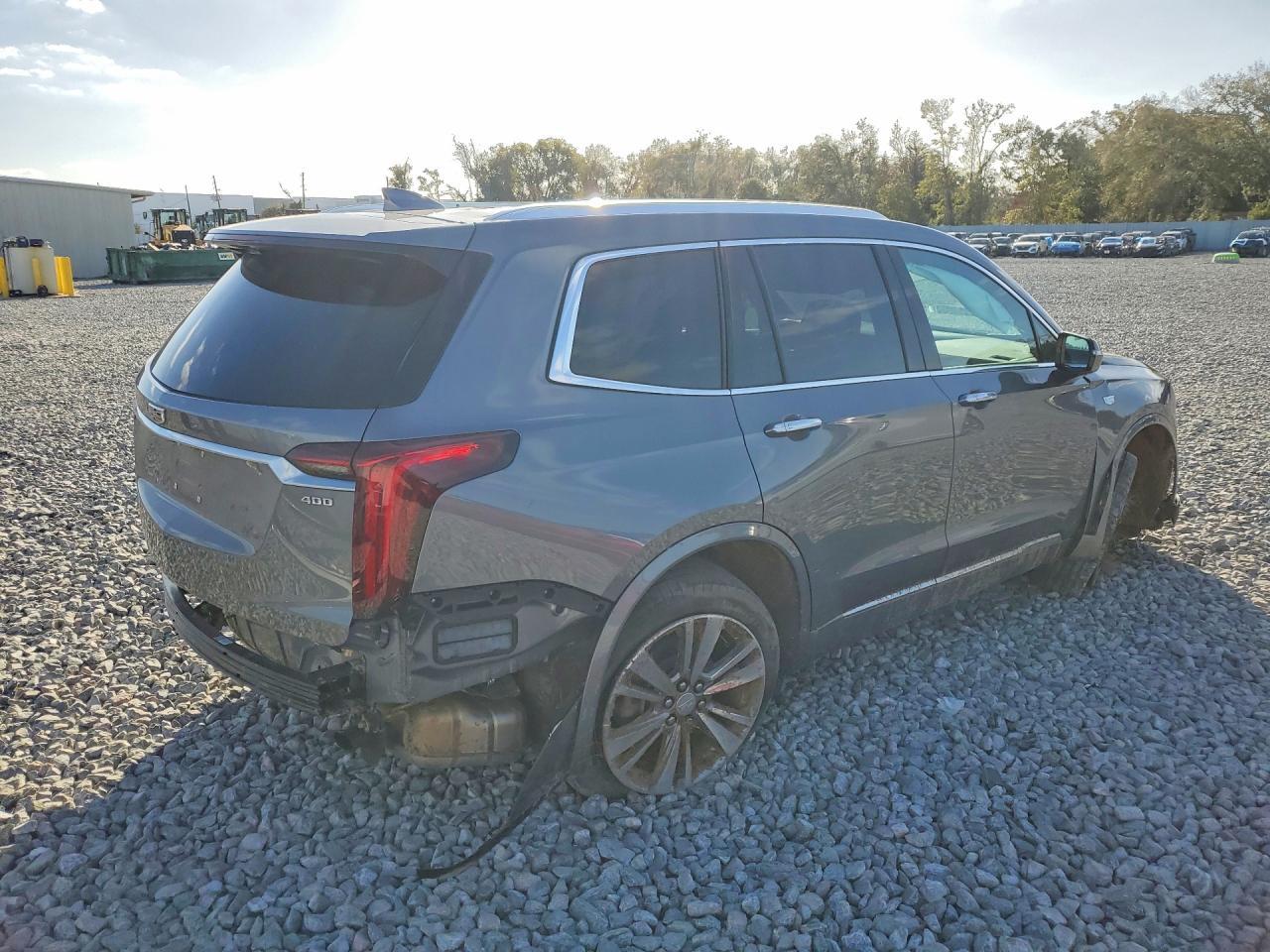 2021 Cadillac Xt6 Premium Luxury - Image 3
