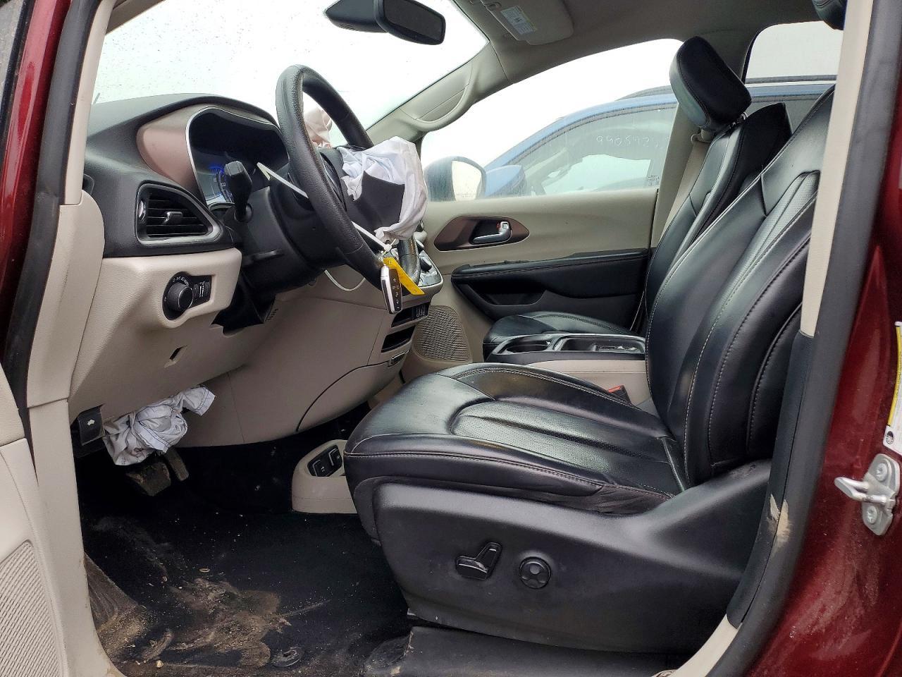 2021 Chrysler Voyager Lxi - Фото 7