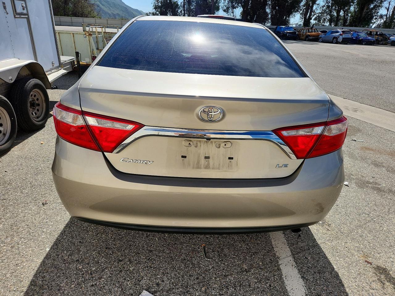 2017 Toyota Camry Le - Image 6