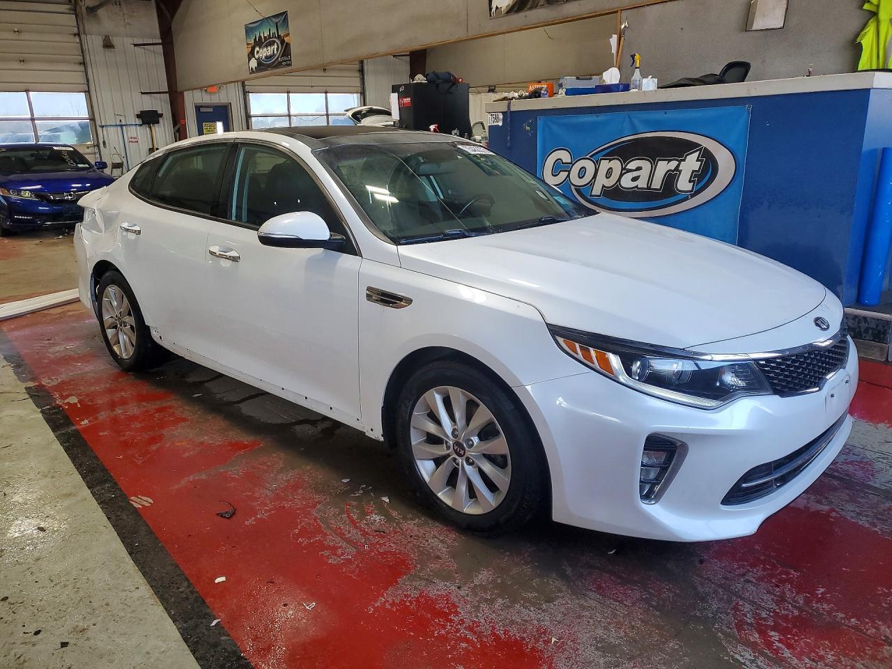 2018 Kia Optima Lx - Image 4