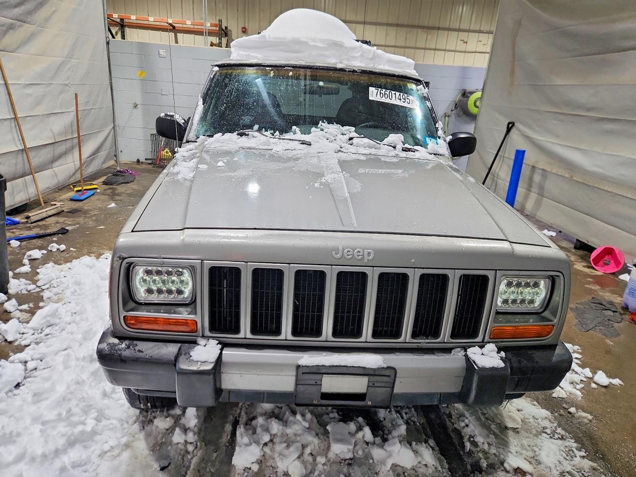 2001 Jeep Cherokee Sport - Фото 5
