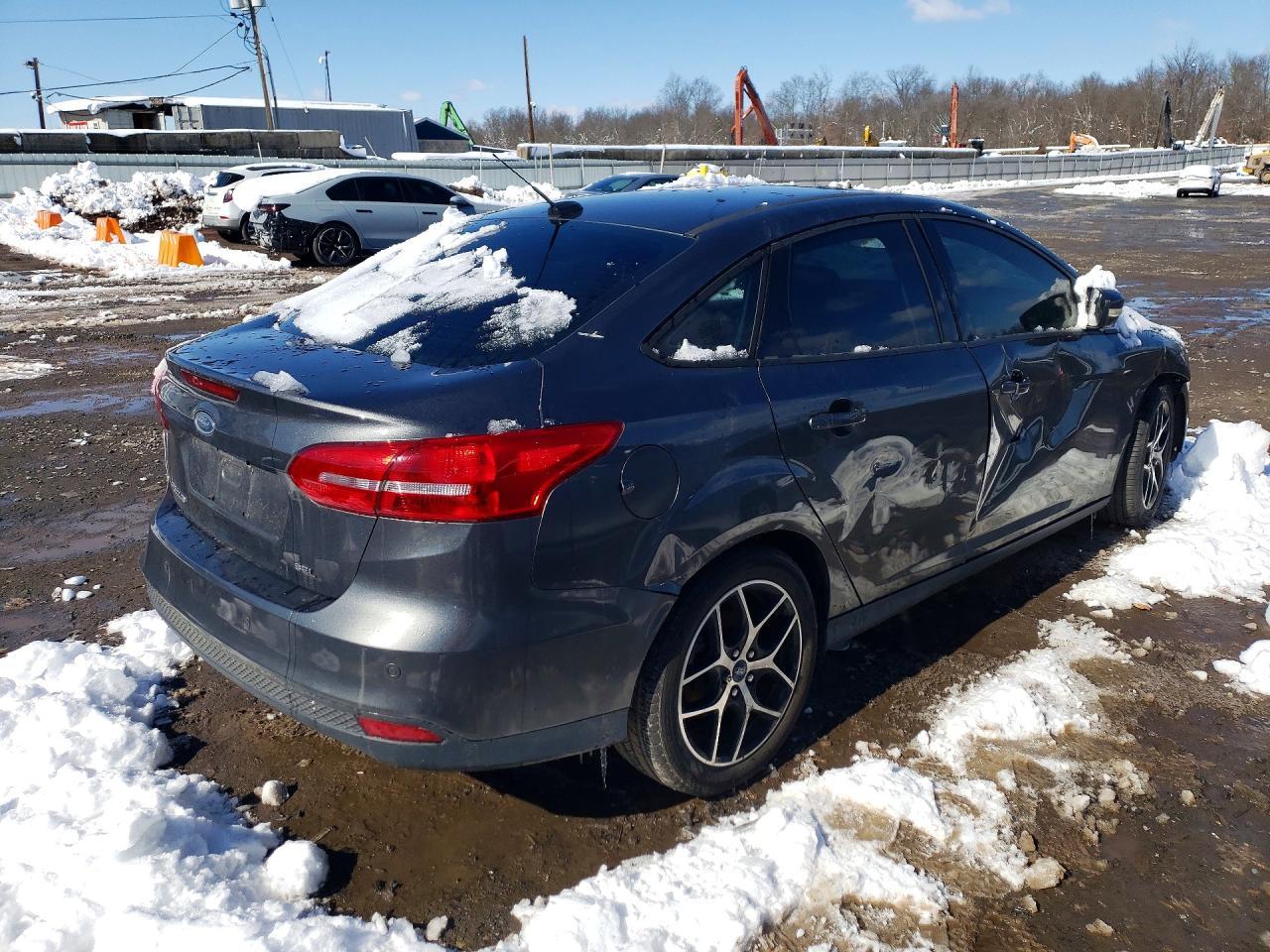 2017 Ford Focus - Фото 3