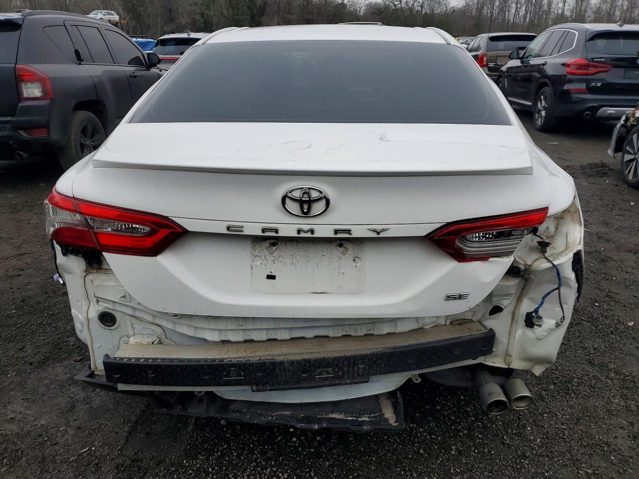 2018 Toyota Camry L - Фото 6