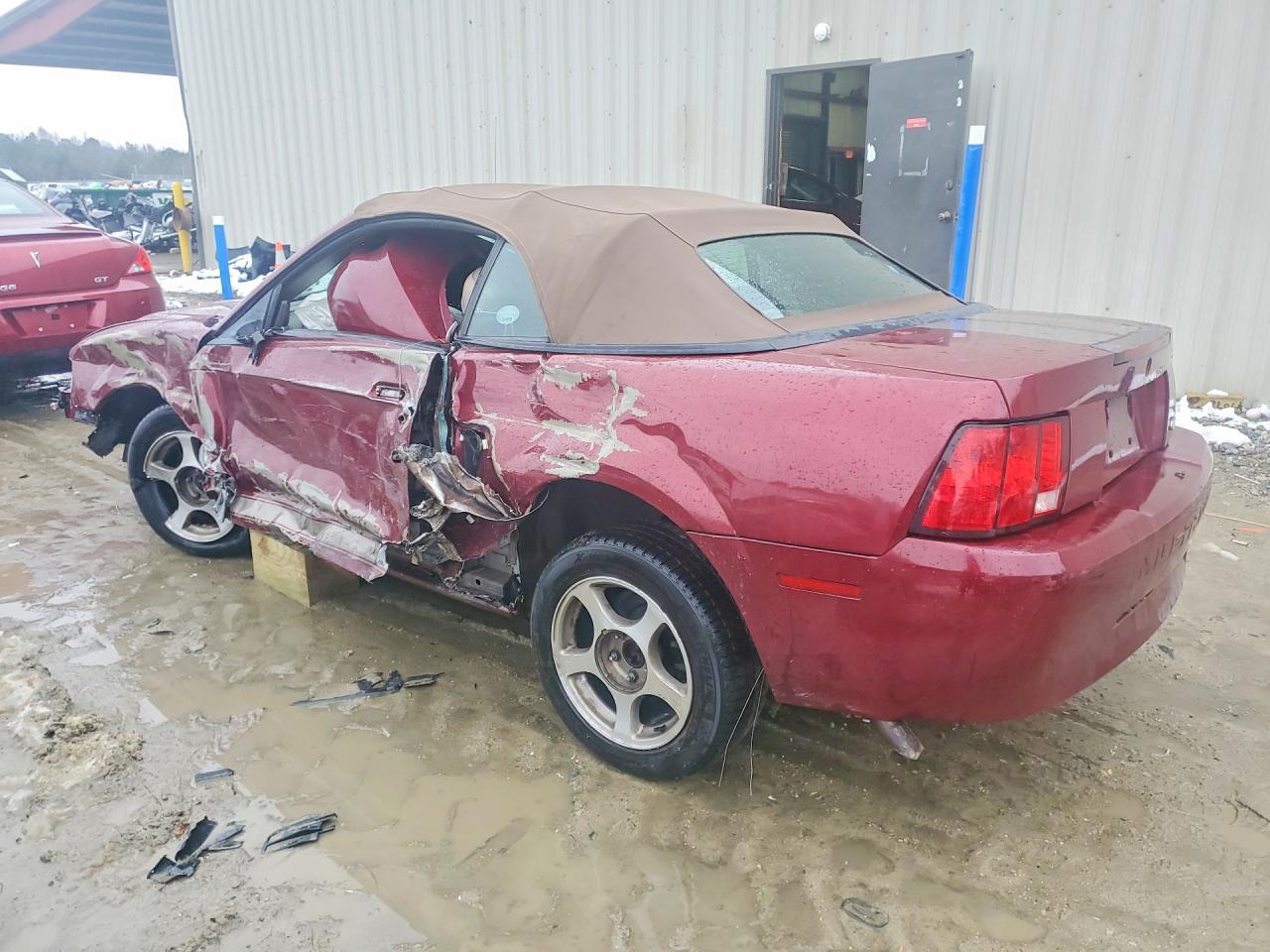 2004 Ford Mustang - Image 2