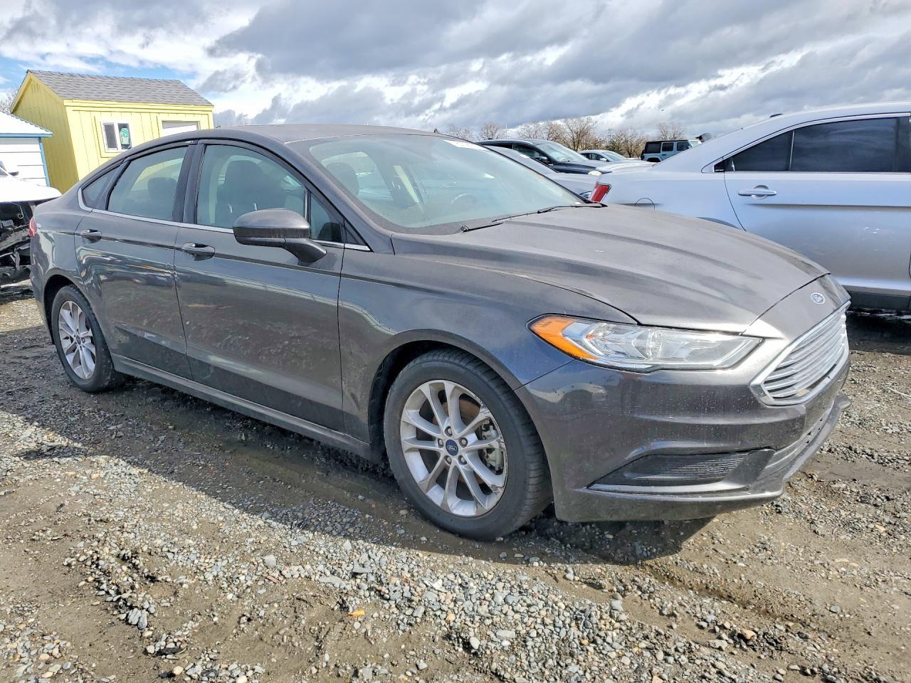 2020 Ford Fusion Se - Image 4