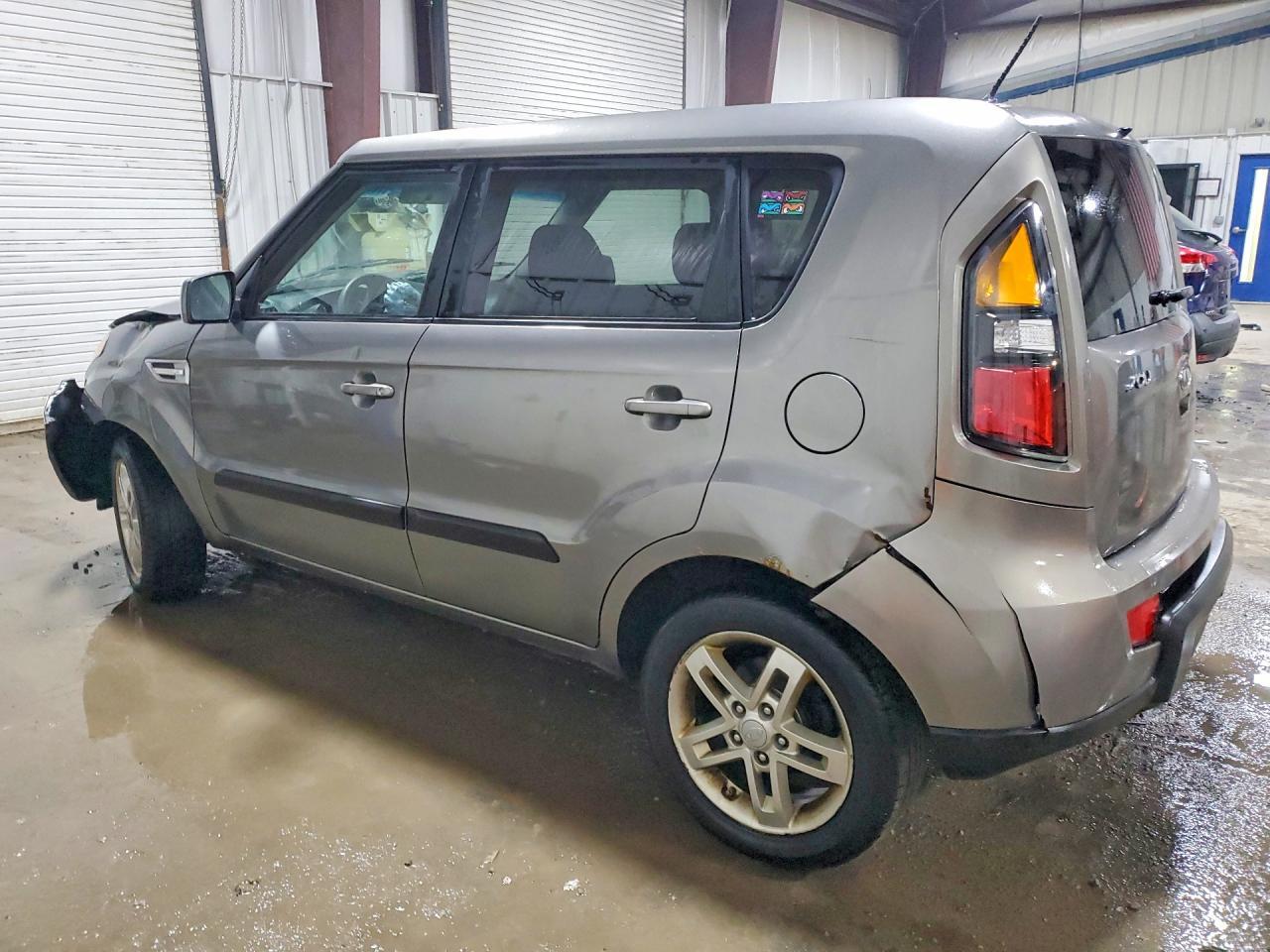 2011 Kia Soul + - Фото 2