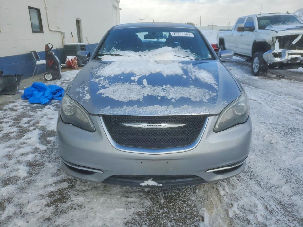 2014 Chrysler 200 Touring - Image 5