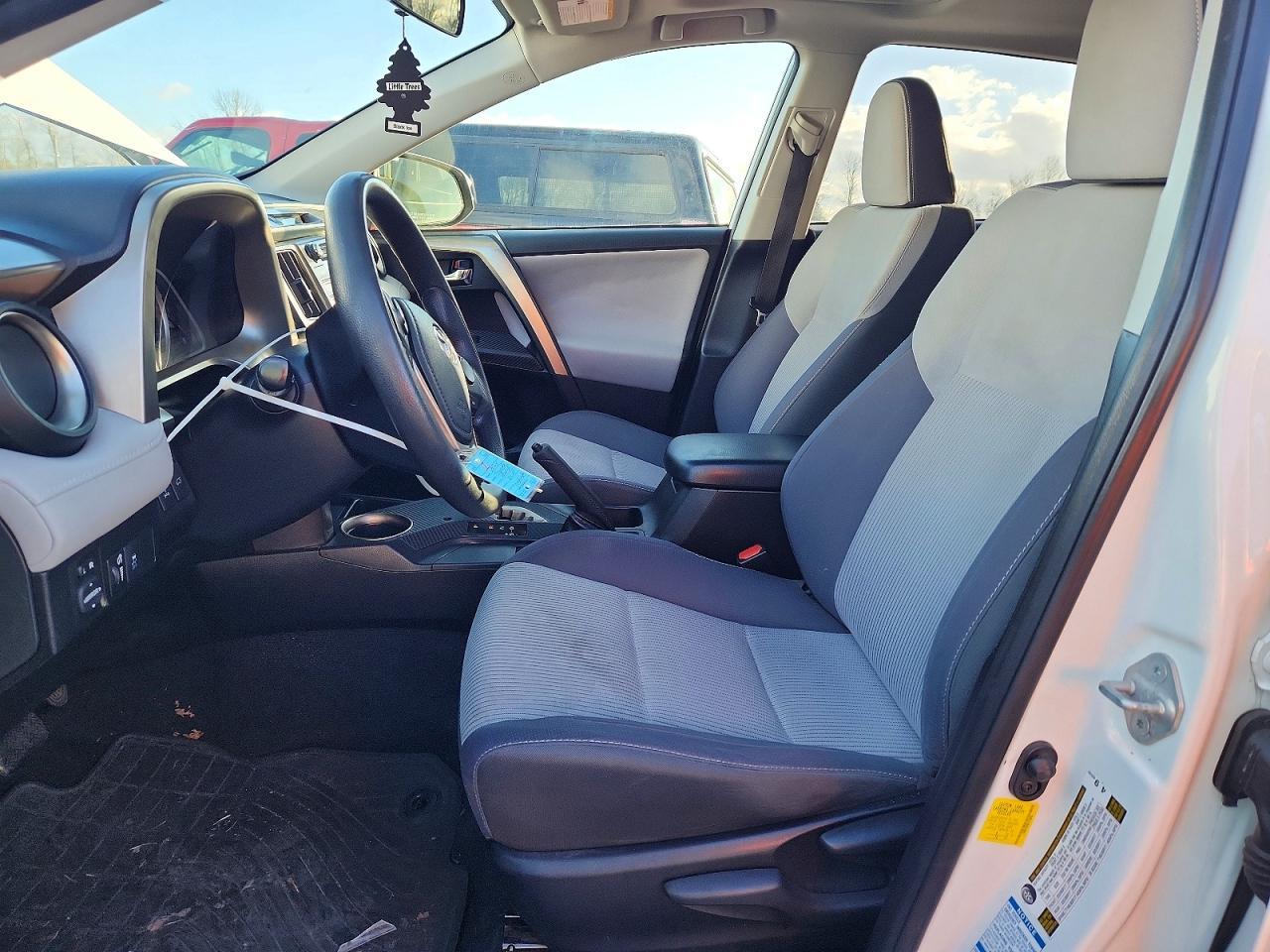 2015 Toyota Rav4 Xle - Image 7