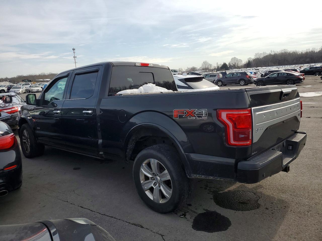 2015 Ford F150 Supercrew - Фото 2