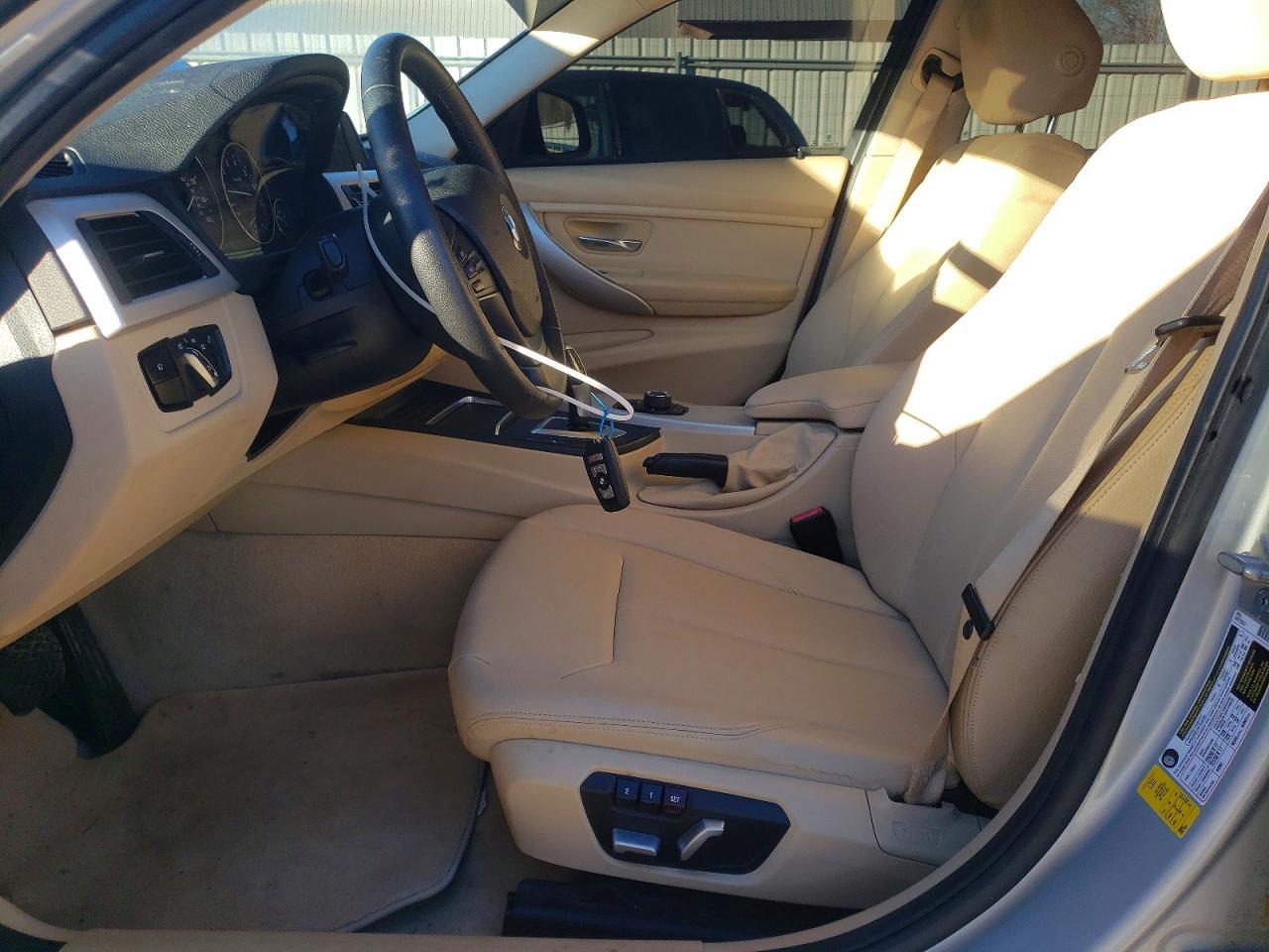 2016 BMW 320 I - Фото 7
