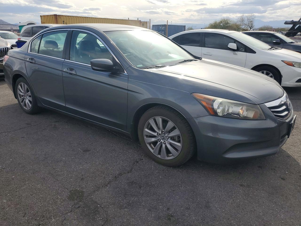 2012 Honda Accord Lxp - Image 4