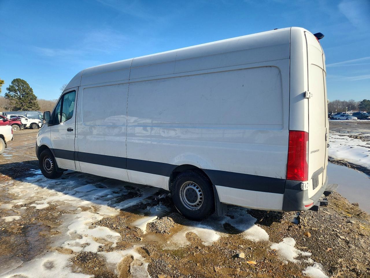2023 Mercedes-Benz Sprinter 2500 - Фото 2