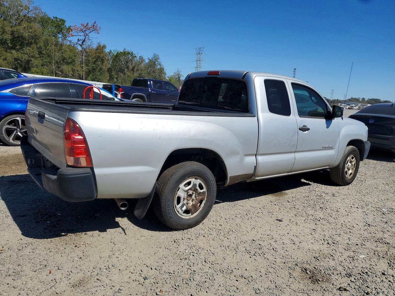 2013 Toyota Tacoma Access Cab - Image 3