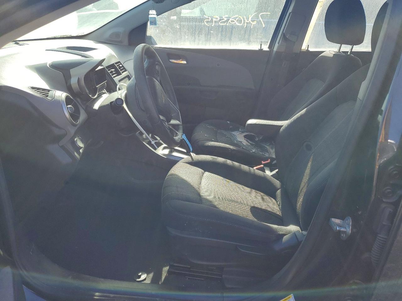 2014 Chevrolet Sonic Lt - Фото 7