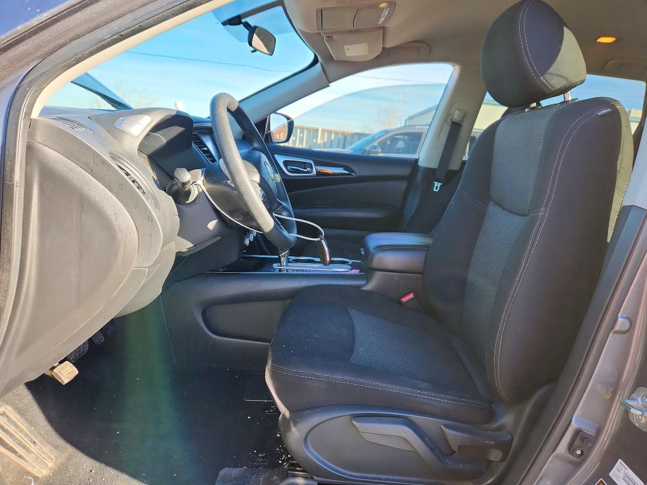 2020 Nissan Pathfinder S - Image 7