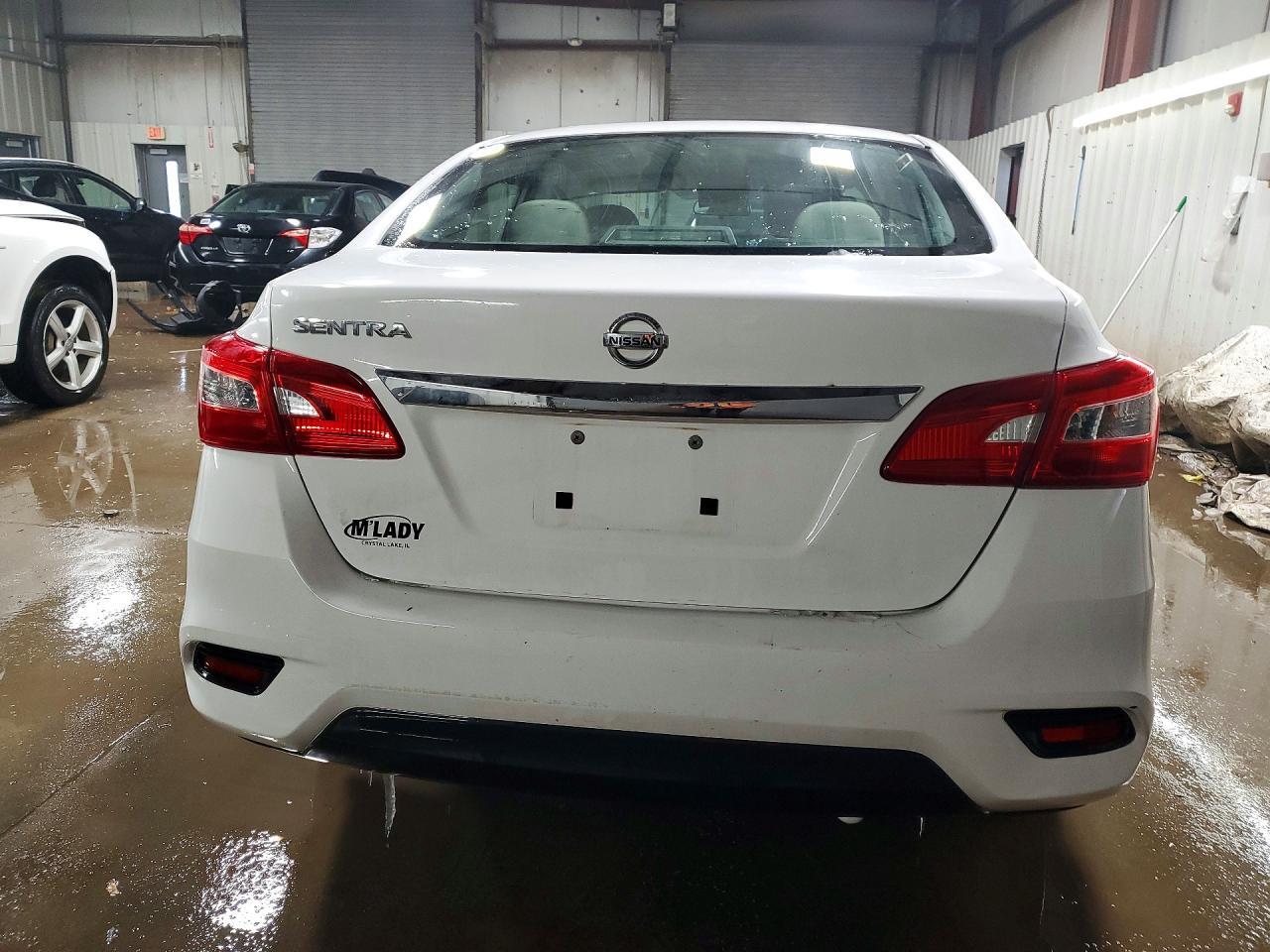 2016 Nissan Sentra S - Фото 6