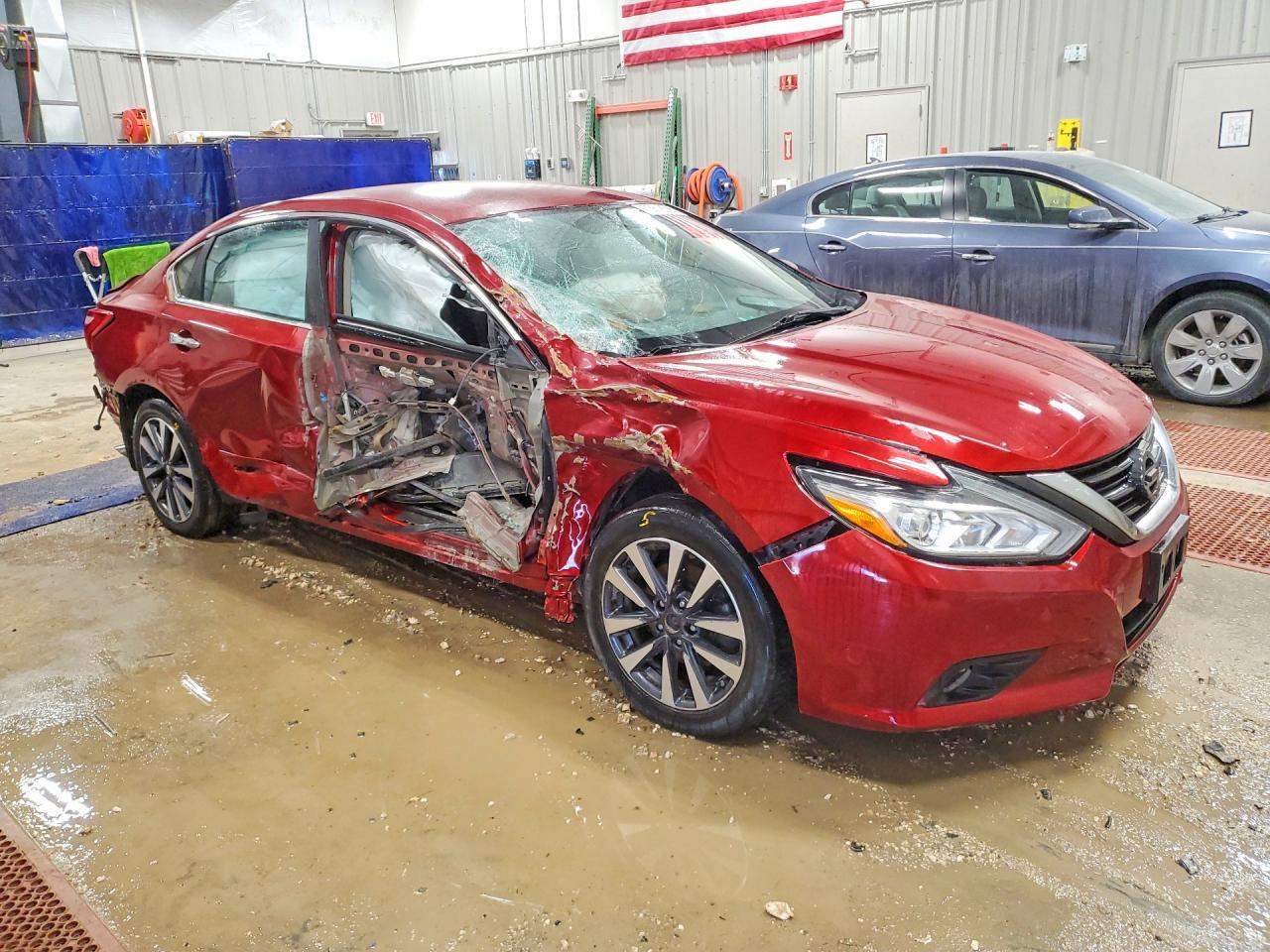 2017 Nissan Altima 2.5 - Image 4