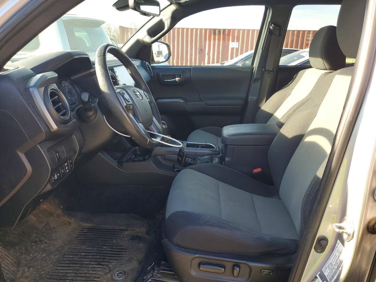 2020 Toyota Tacoma Double Cab - Фото 7