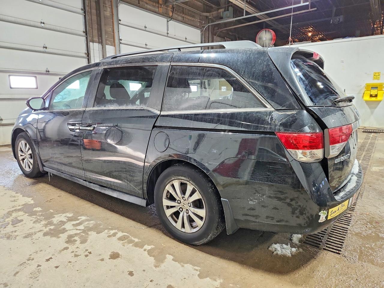 2015 Honda Odyssey Ex - Image 2