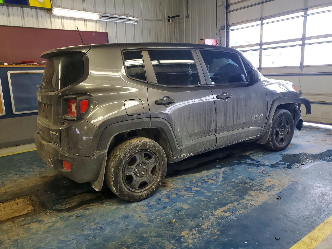 2018 Jeep Renegade Sport - Image 3