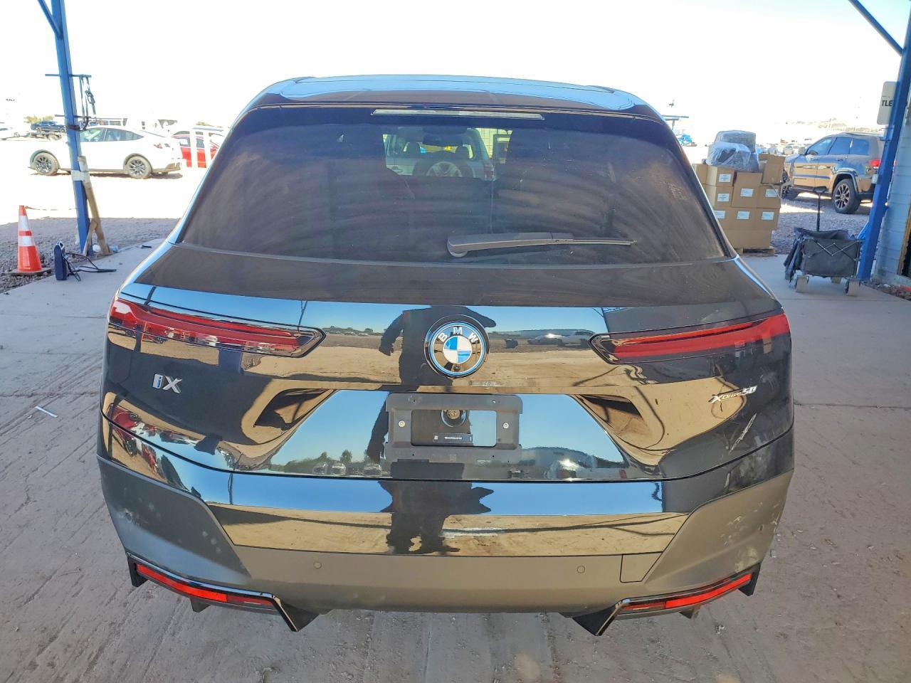2025 BMW Ix - Фото 6