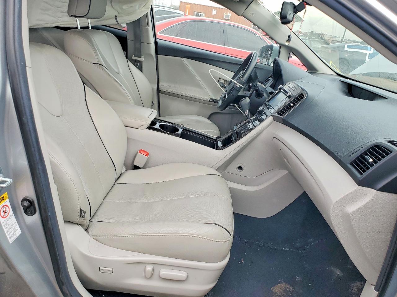 2015 Toyota Venza Le - Фото 7