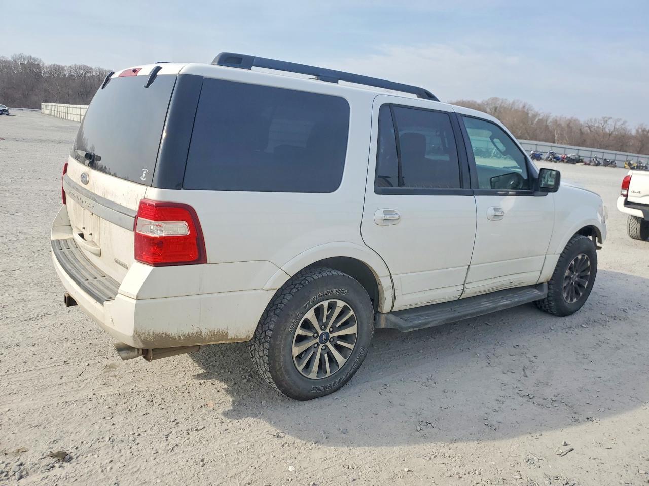 2017 Ford Expedition Xlt - Image 3