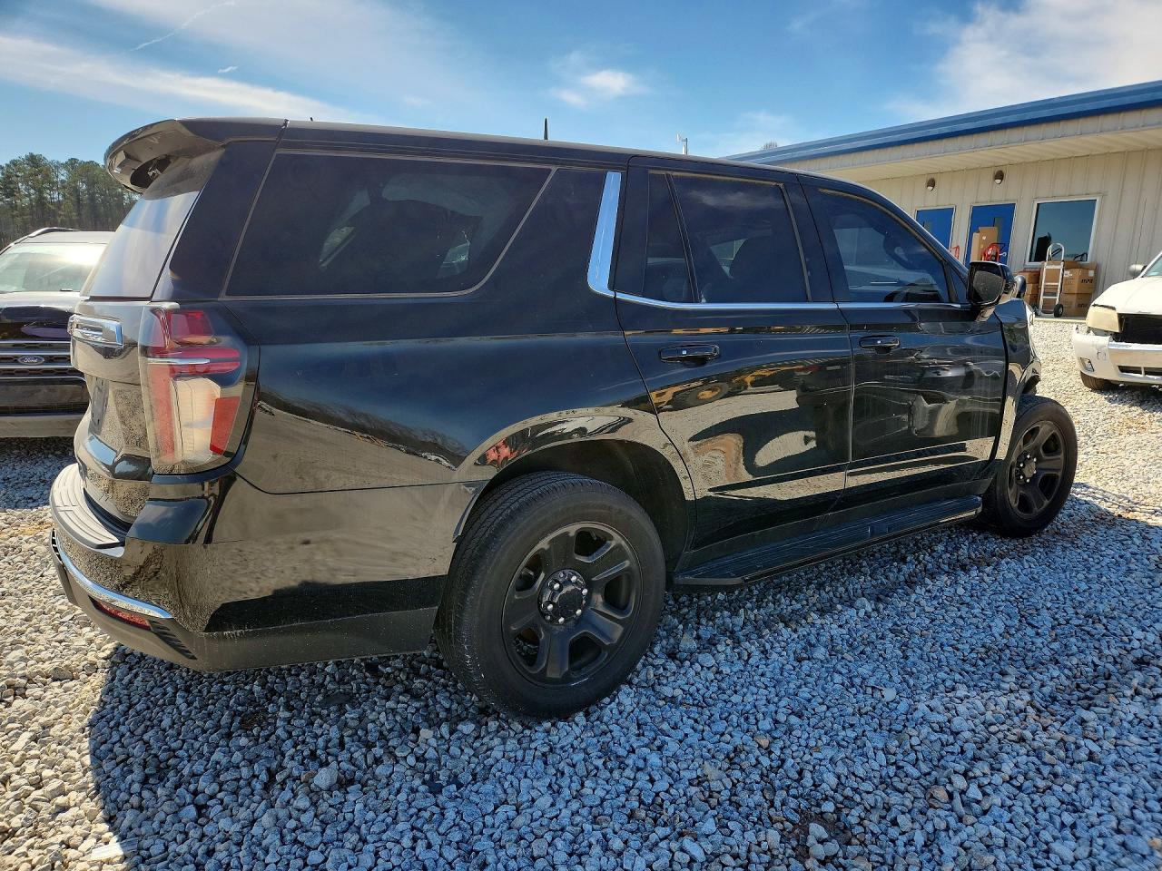 2023 Chevrolet Tahoe C1500 - Фото 3