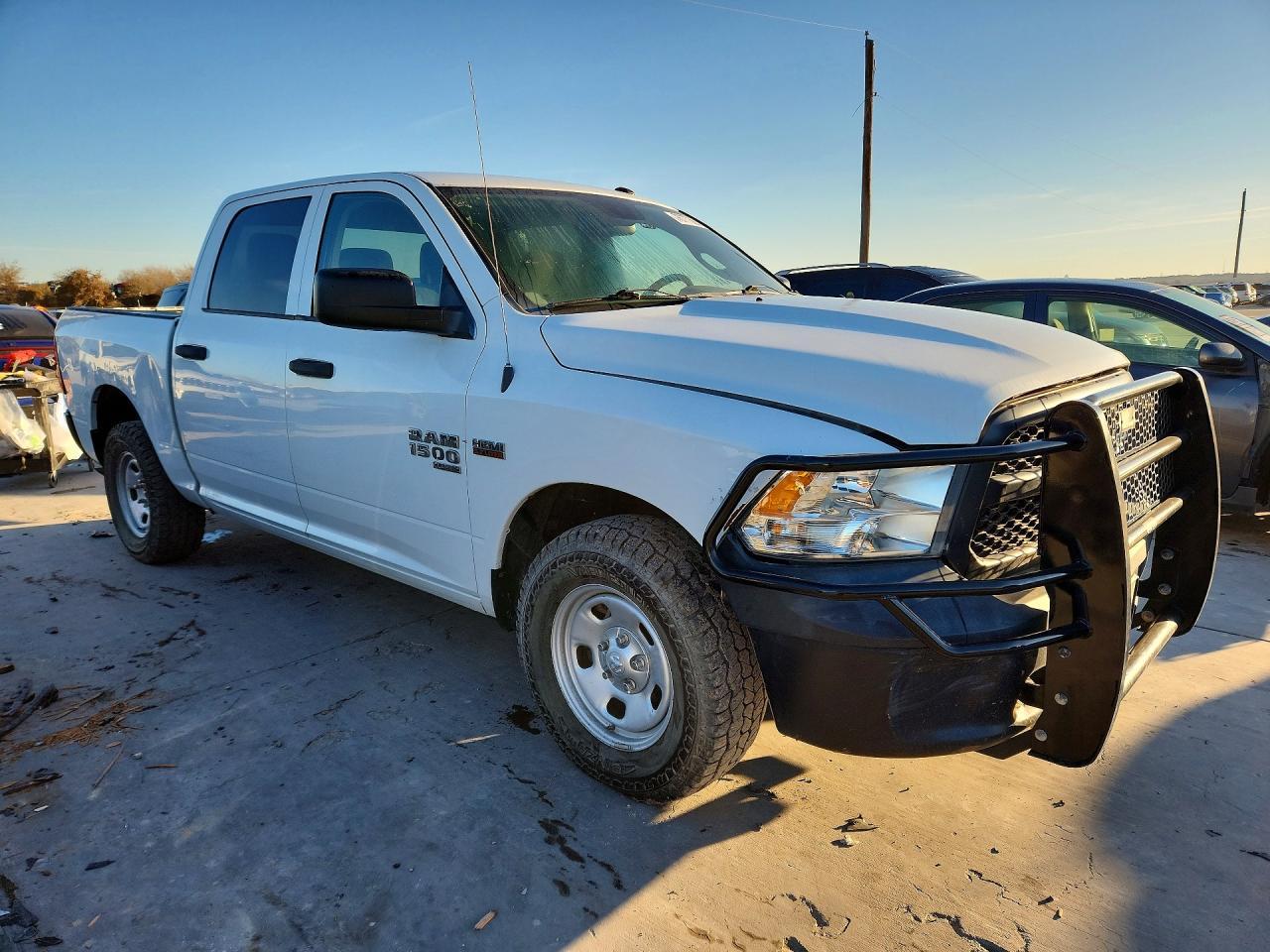 2019 Ram 1500 Classic Tradesman - Image 4