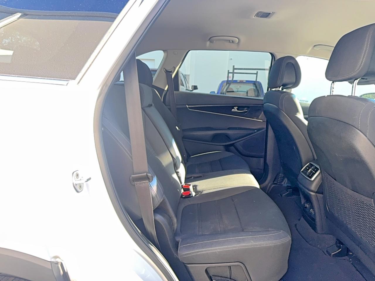 2017 Kia Sorento Lx - Фото 6