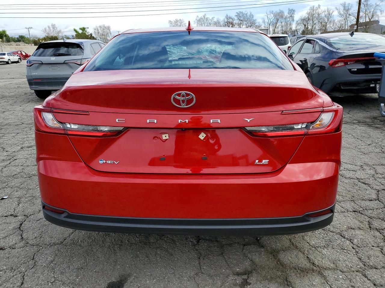 2025 Toyota Camry Le - Фото 6