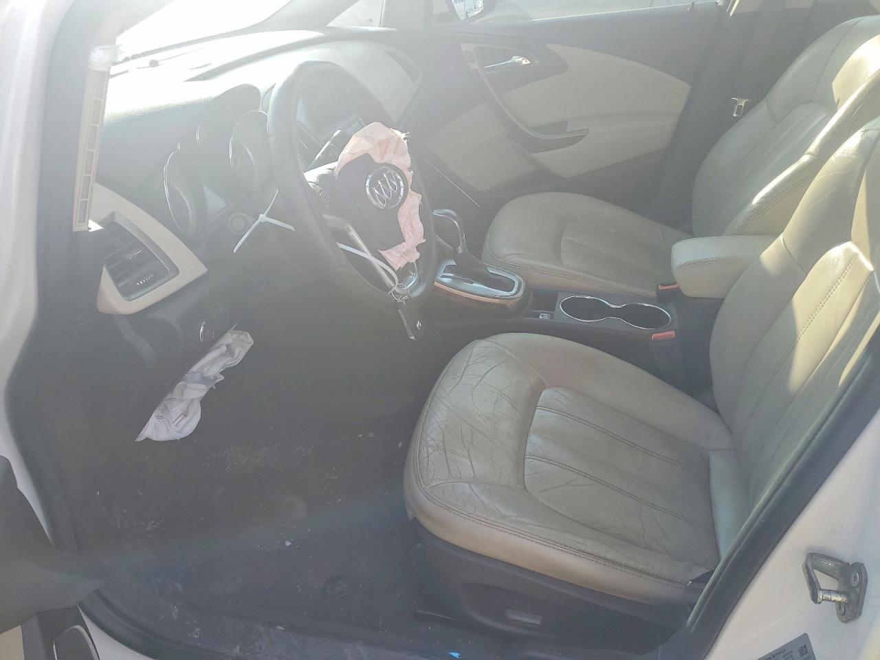 2015 Buick Verano - Image 7