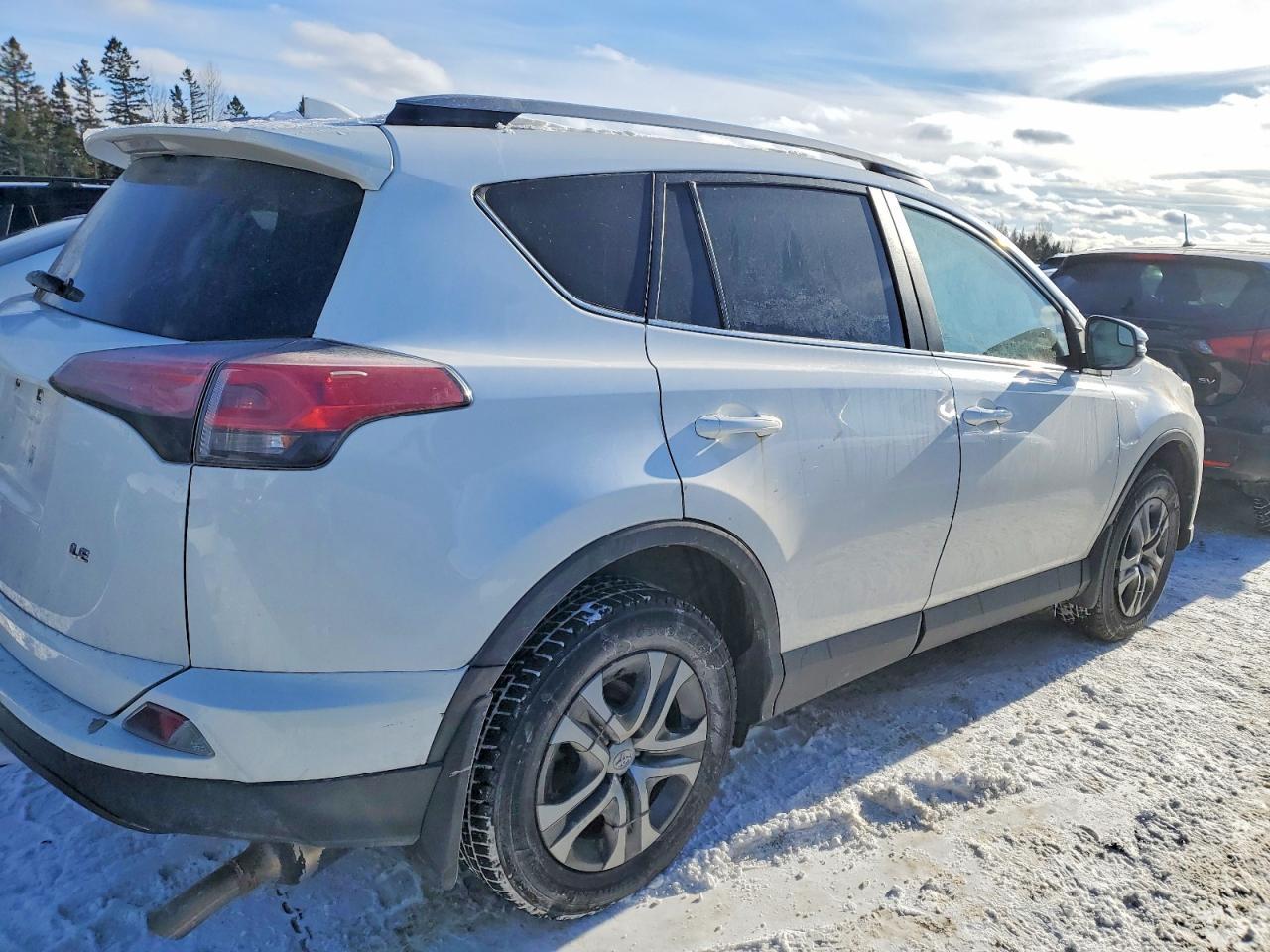 2017 Toyota Rav4 Le - Фото 3