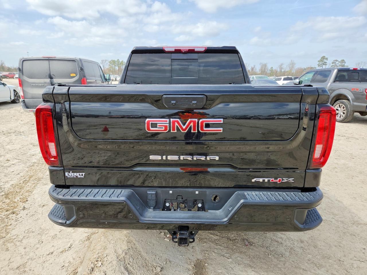 2024 GMC Sierra K1500 At4X - Фото 6