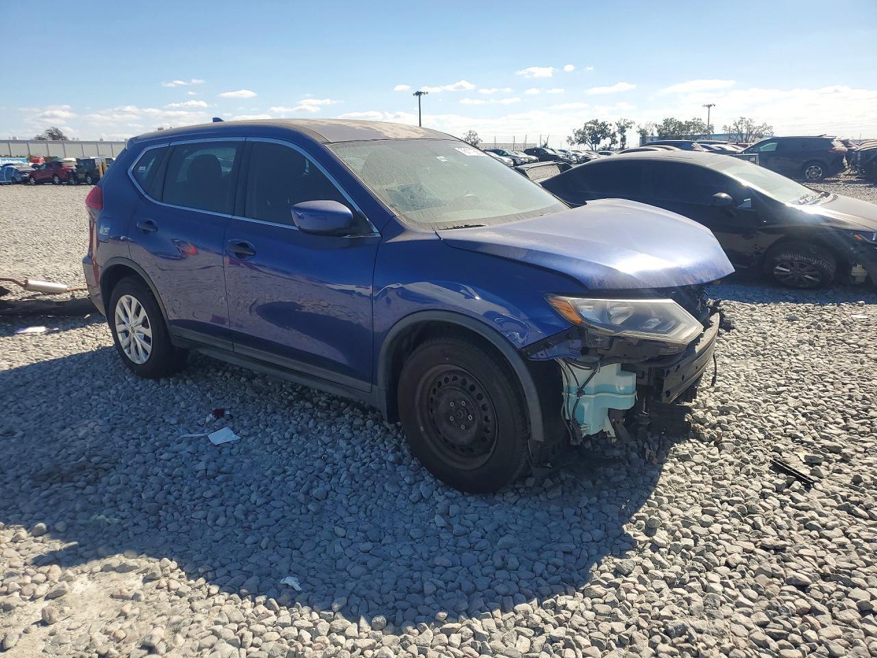 2017 Nissan Rogue S - Image 4