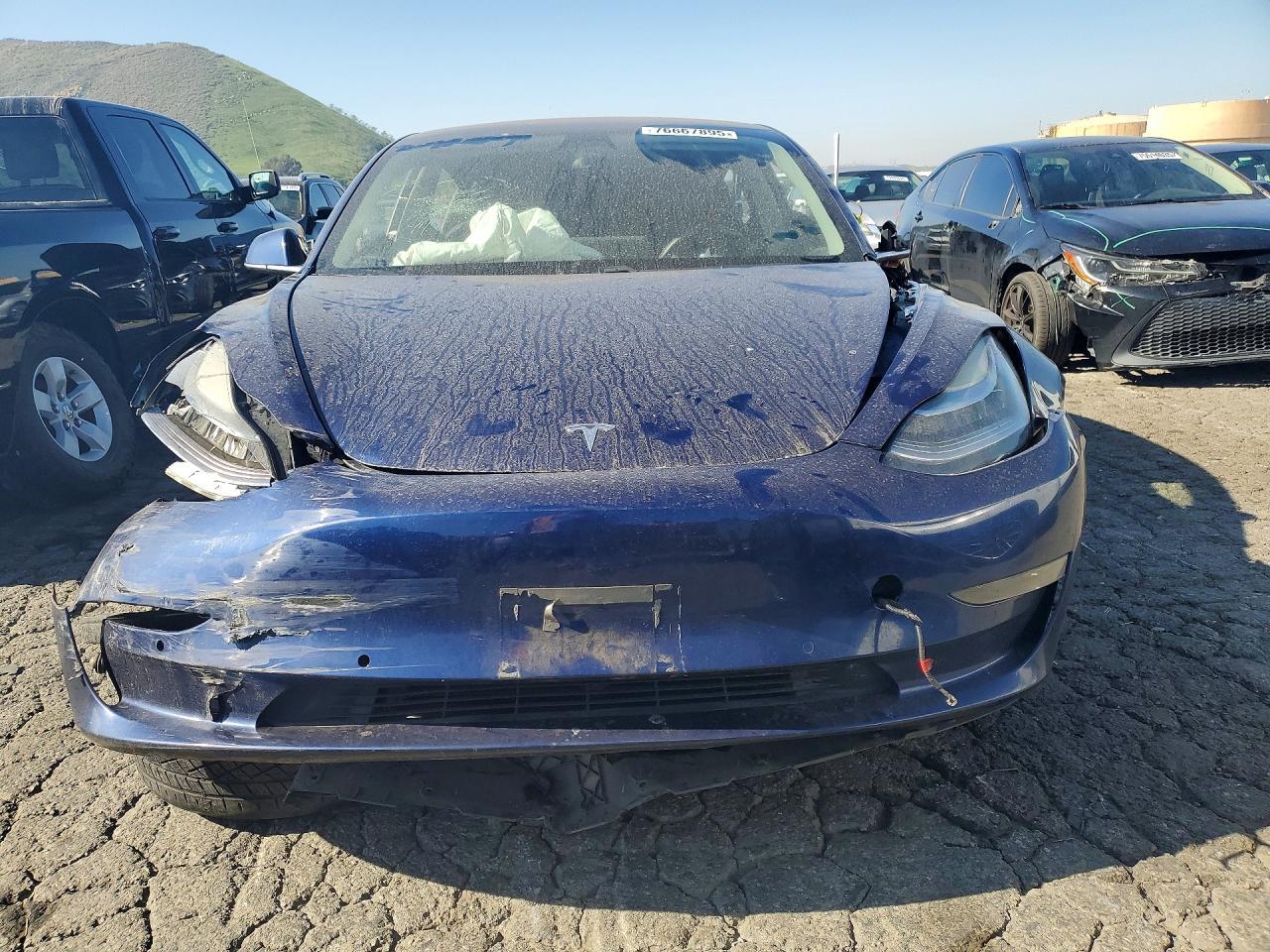 2018 Tesla Model 3 - Image 5