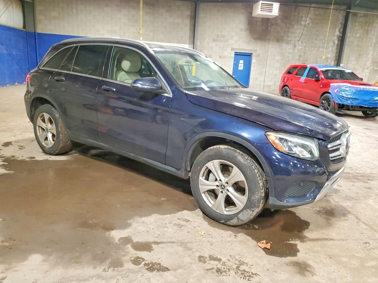 2017 Mercedes-Benz Glc 300 4Matic - Image 4