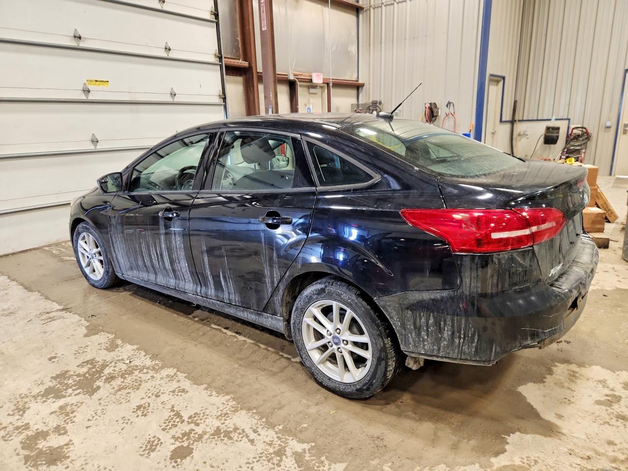 2016 Ford Focus Se - Фото 2