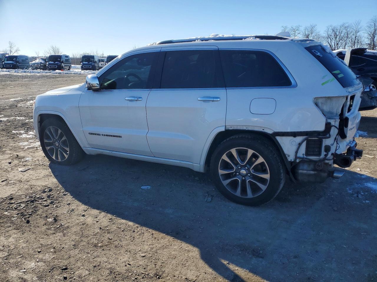 2017 Jeep Grand Cherokee Overland - Image 2
