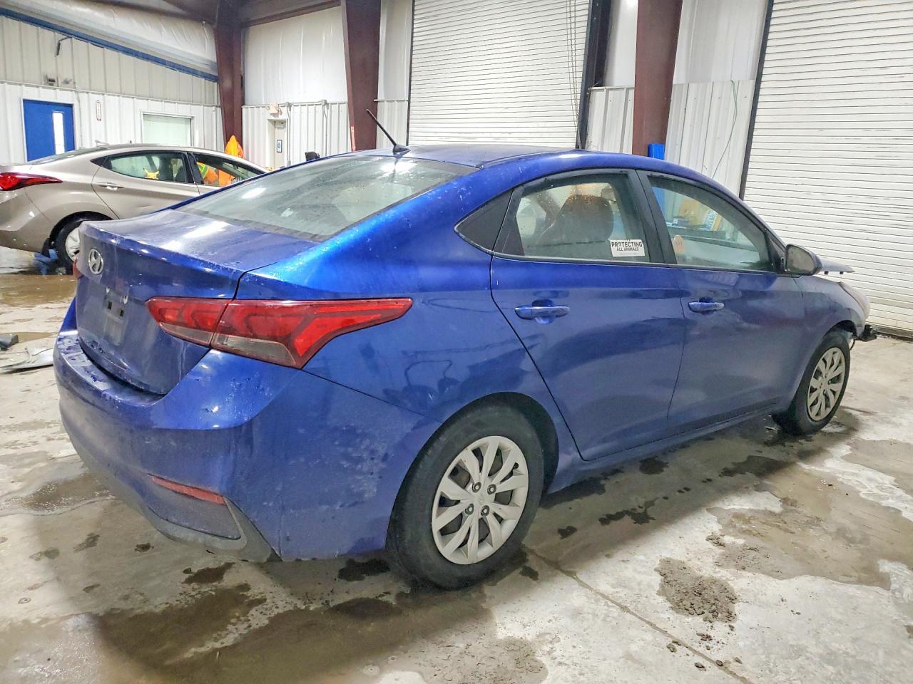 2020 Hyundai Accent Se - Фото 3