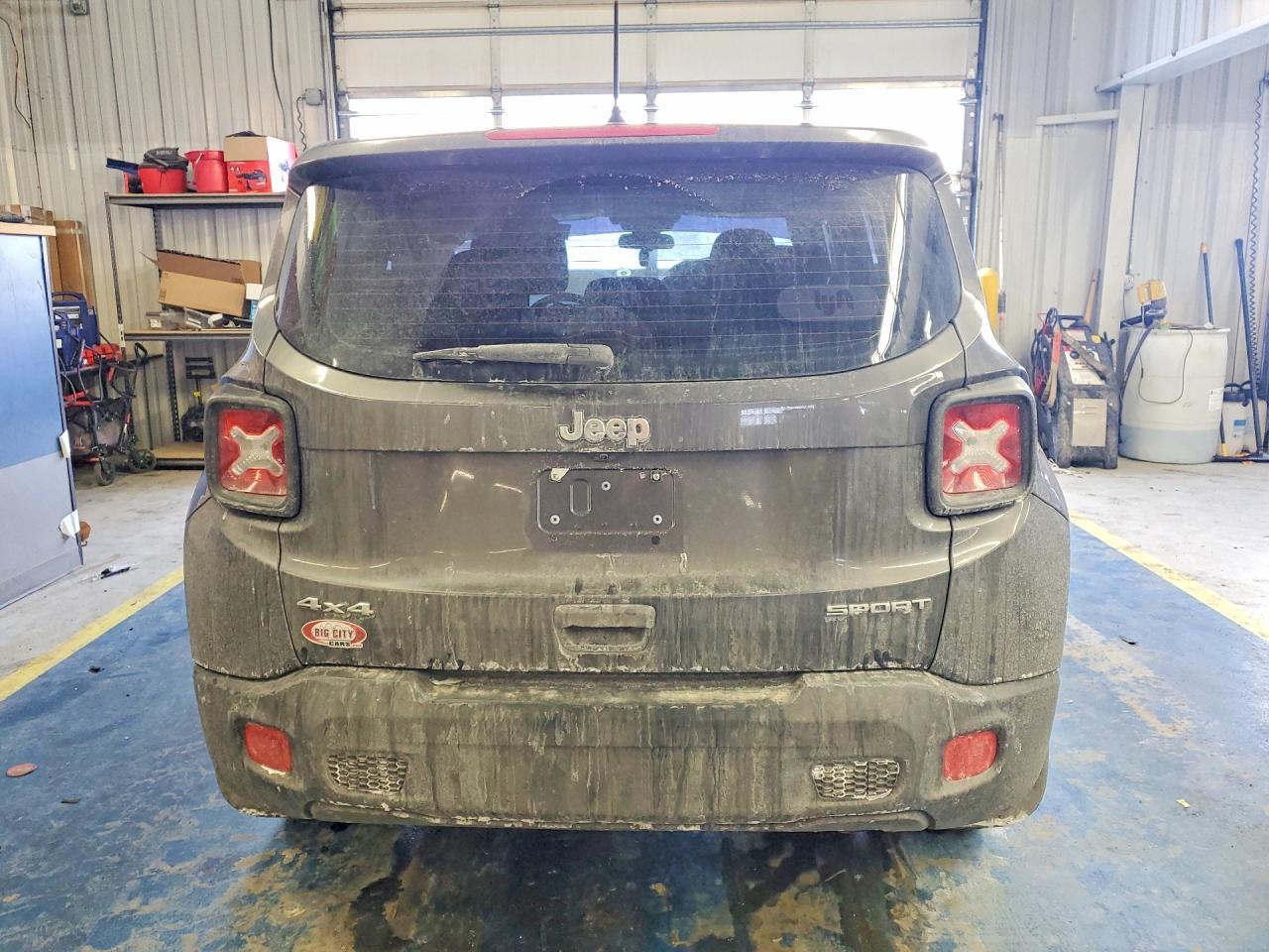 2018 Jeep Renegade Sport - Image 6