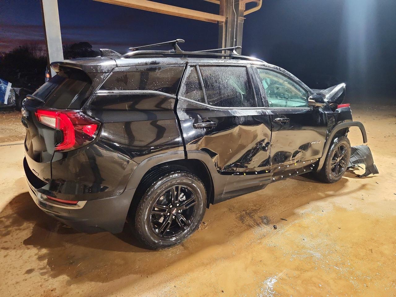 2023 GMC Terrain At4 - Фото 3