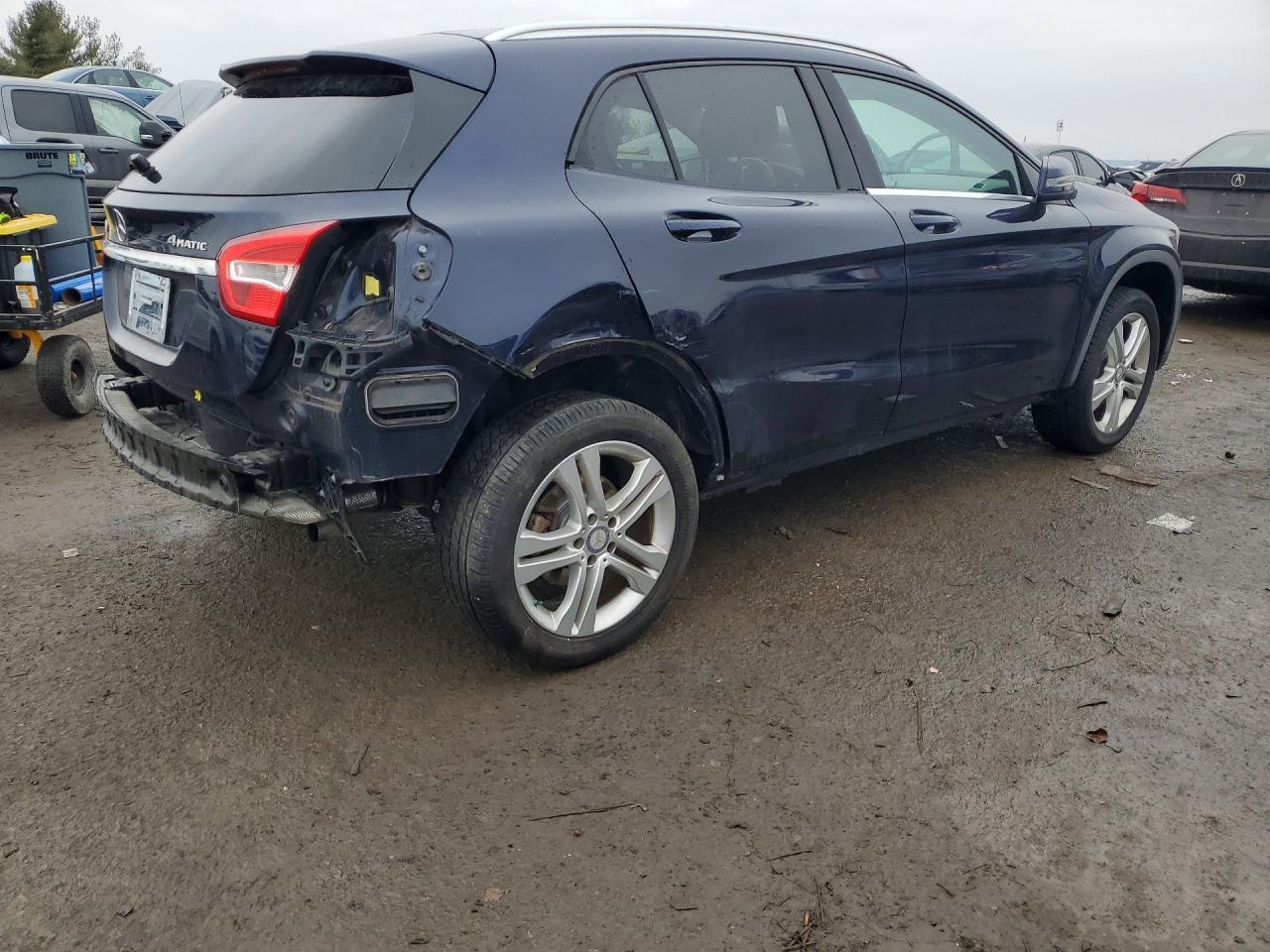 2017 Mercedes-Benz Gla 250 4Matic - Image 3