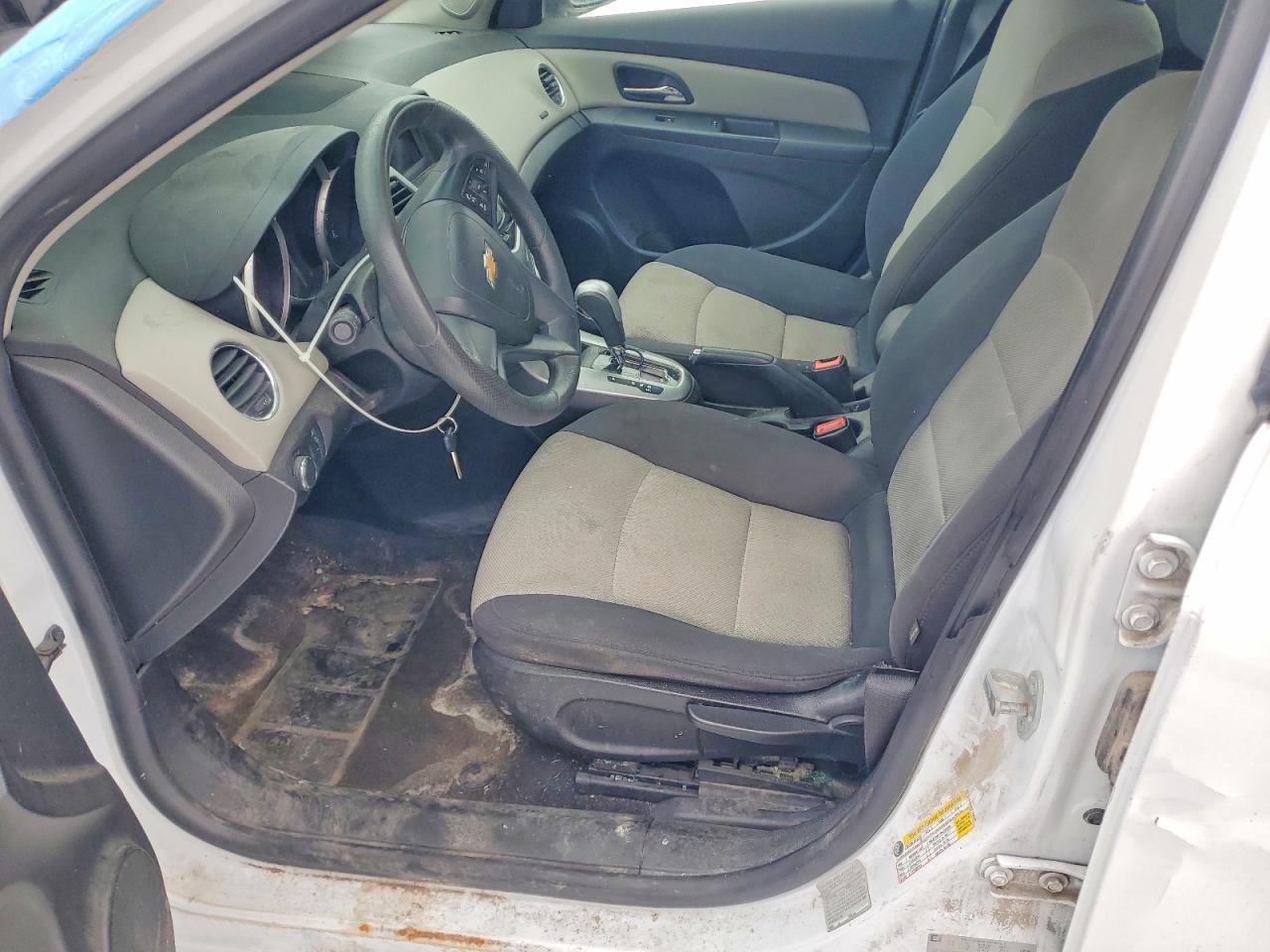 2015 Chevrolet Cruze Ls - Фото 7